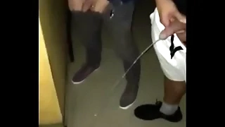 Boys pissing - gaypissing.net
